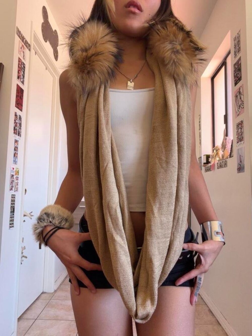 THE_FOX_FUR_VERSATILE_SCARF
